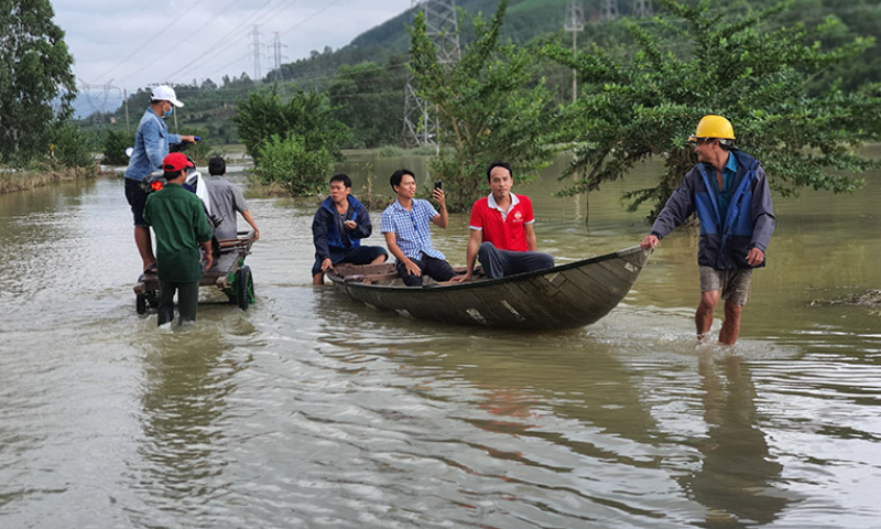 Vietnam, Educational, Crisis, Floods, landslides