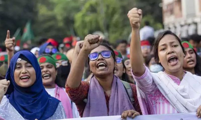 Student leaders in Bangladesh reject calls for early elections and consider forming a new party