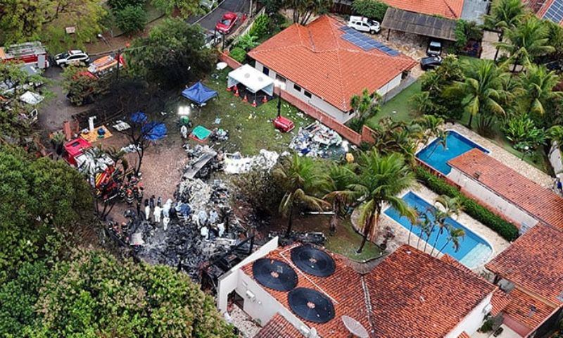 Plane in Brazil crashed one minute after pilots noticed danger: TV Globo