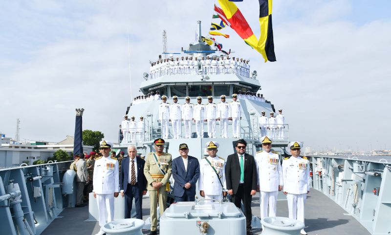 President Zardari for Stronger Navy to Protect Pakistan’s Economic Interests