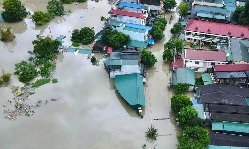 Floods, Vietnam , China