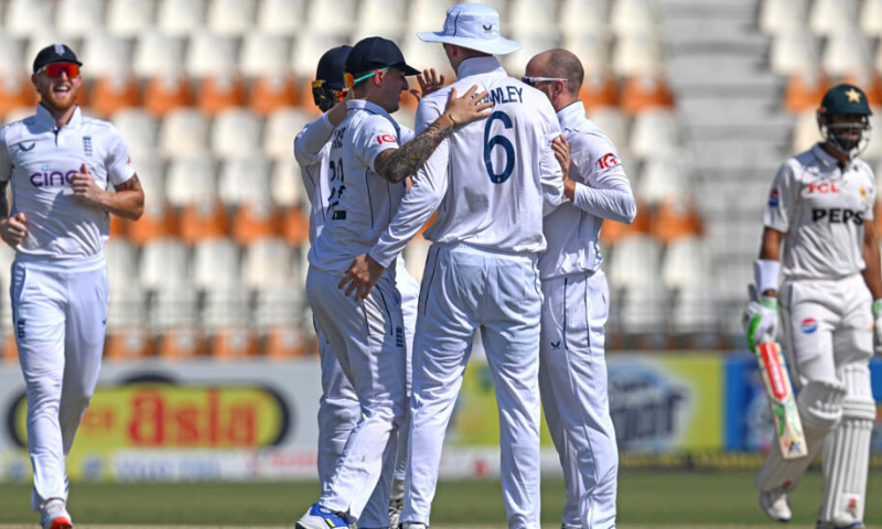 Pakistan, Lunch, Score