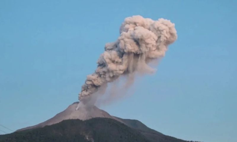 Indonesia, Mount Lewotobi Laki-laki, Eruption, Evacuation